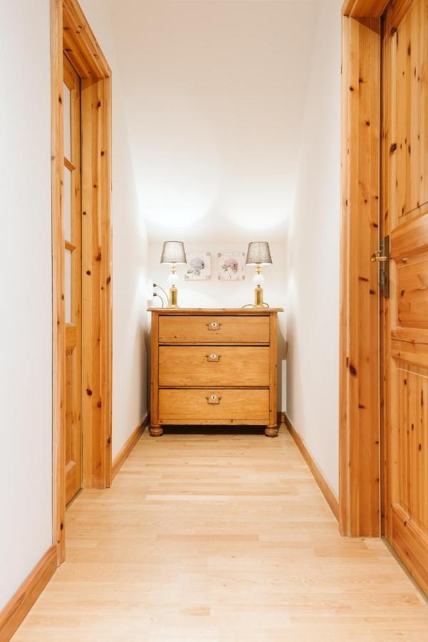 Mirnockahoi - Familienfreundliches Ferienhaus Fuer 4 Erwachsene, Maritimes Bergerlebnis, Panoramablick Von Terrasse Und Balkon, Carinthia, Millstaettersee Ferndorf Exteriör bild
