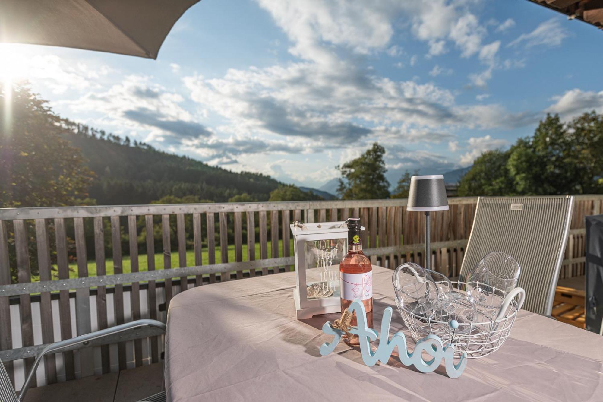 Mirnockahoi - Familienfreundliches Ferienhaus Fuer 4 Erwachsene, Maritimes Bergerlebnis, Panoramablick Von Terrasse Und Balkon, Carinthia, Millstaettersee Ferndorf Exteriör bild